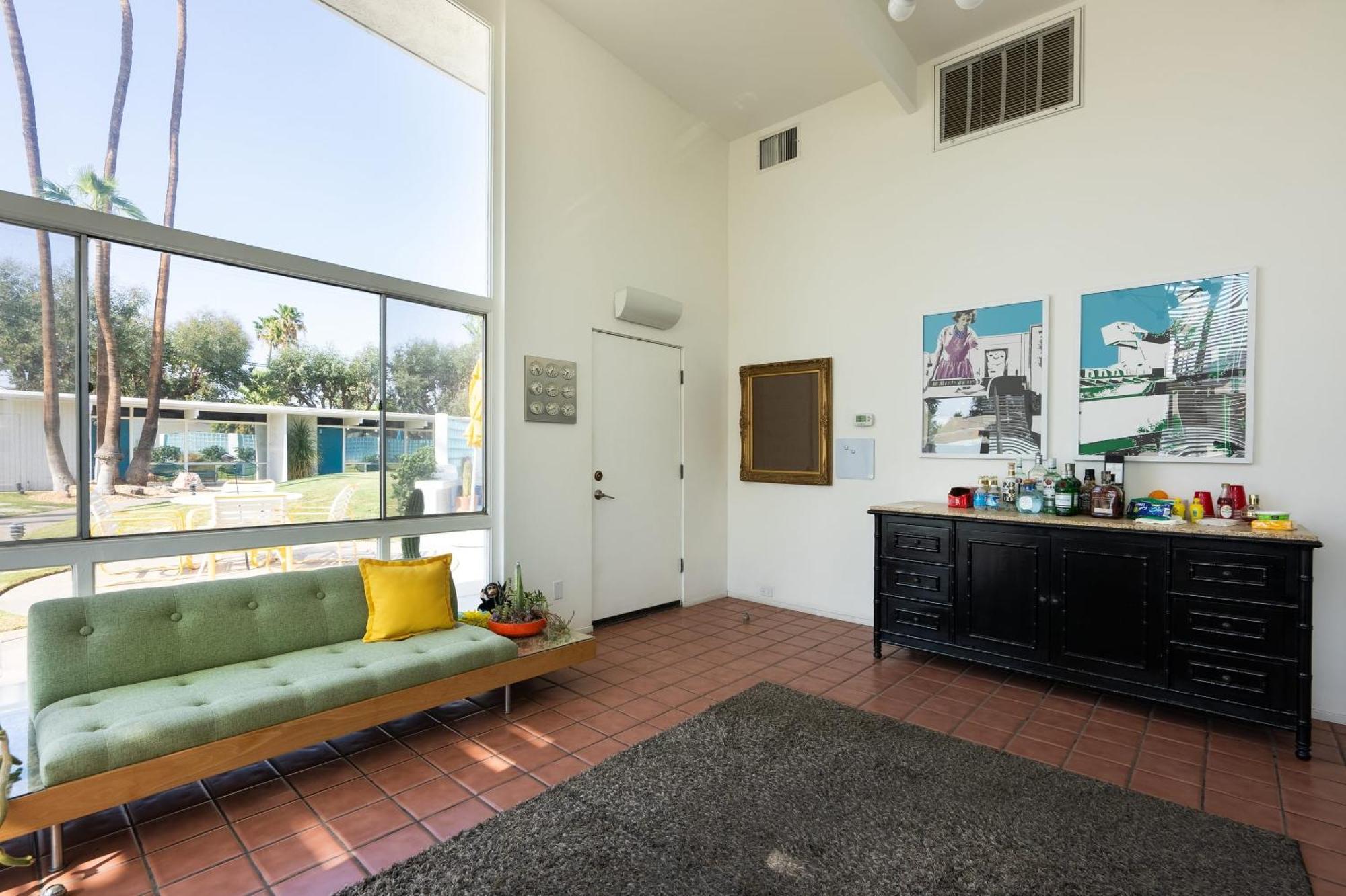 The Monkey Tree Hotel Buyout By Avantstay Entire Hotel Buyout Funky Rooms W Modern Amenities Palm Springs Exterior photo
